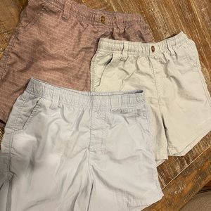 Properly tied mallard shorts size YM 10/12